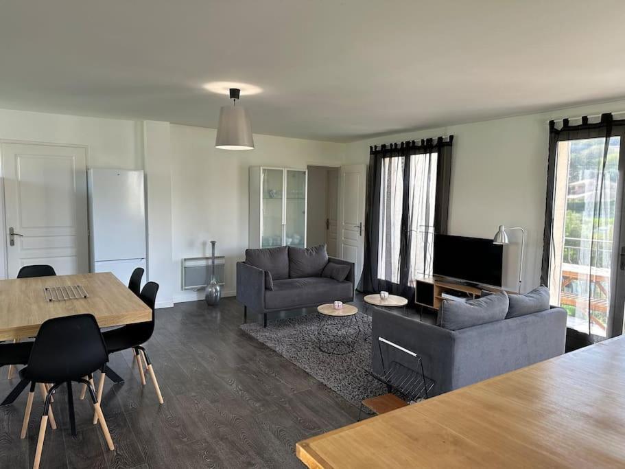 Villa Constance 3 Antibes - Spacieux Logement En Dernier Etage Kültér fotó