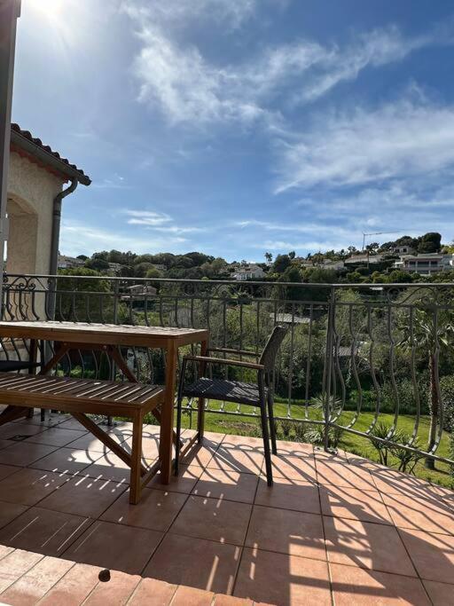 Villa Constance 3 Antibes - Spacieux Logement En Dernier Etage Kültér fotó